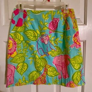 LILLY PULITZER SKIRT SIZE 4 new w/o tag, never worn